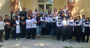 Çorum'da şeflerden öğrencilere 'Osmanlı saray mutfağı' eğitimi