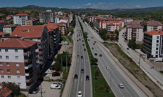 Çorum'da trafik tedbirleri araç yoğunluğunu azalttı