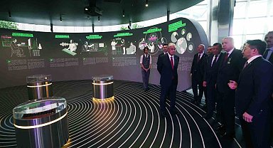 Cumhurbaşkanı Erdoğan, Astana'da Alem.AI Yapay Zeka Merkezi'ni ziyaret etti