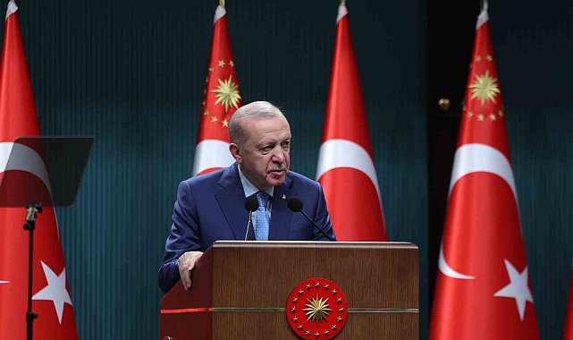 Cumhurbaşkanı Erdoğan: "Demokrasilerde muhalefet en az iktidar kadar mesuliyet sahibidir"