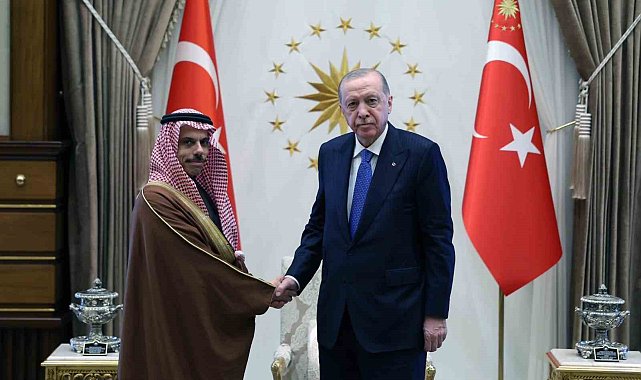 Cumhurbaşkanı Erdoğan, Suudi Arabistan Dışişleri Bakanı Ferhan'ı kabul etti