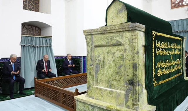 Cumhurbaşkanı Erdoğan, Türkistan'da kültür gezisinde
