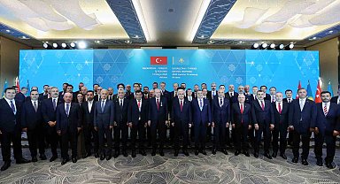 Cumhurbaşkanı Erdoğan Türkiye-Kazakistan İş Forumu kapanışında konuştu:"Hazar Geçişli Orta Koridor'un ihyası için çalışıyoruz"