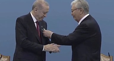 Cumhurbaşkanı Erdoğan'a Kazakistan'da "Hoca Ahmet Yesevi Nişanı" takdim edildi