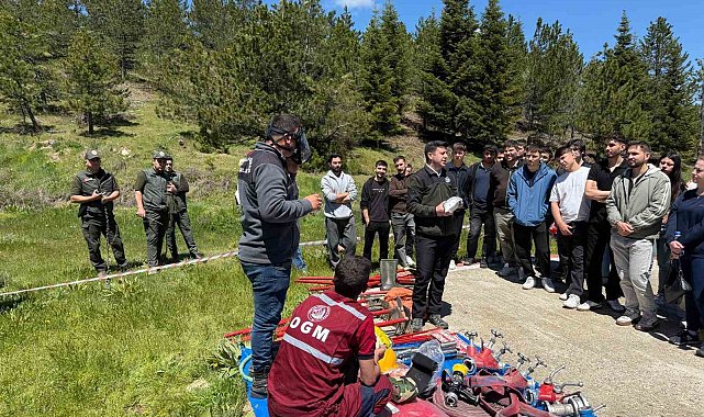 Demirci'de geleceğin ormancıları sahaya indi