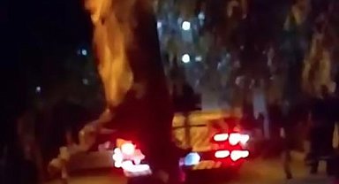 Dereye düşen kurbanlık dana vinçle kurtarıldı