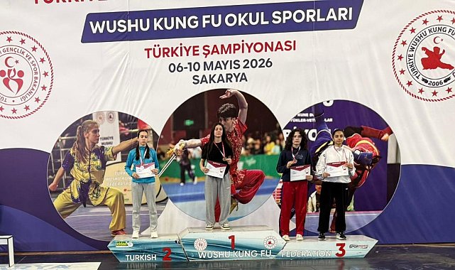 Devrekli öğrenci ilçeye şampiyon olarak döndü