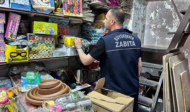 Diyarbakır'da bayram öncesi tatlı, şekerleme ve marketlere gıda denetimi