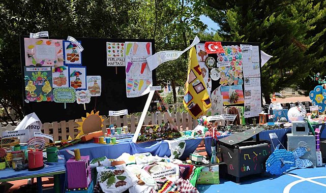 Diyarbakır'da öğrenciler çalışmalarını sergiledi