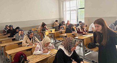 Diyarbakır'da veliler okudukları kitaptan sınava tabii tutuldu