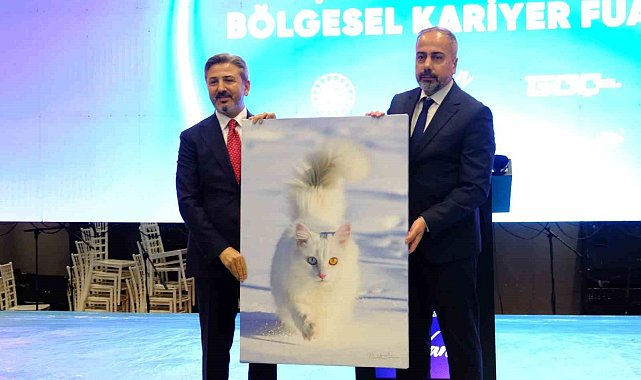 Doğu Anadolu Kariyer Fuarı kapılarını açtı
