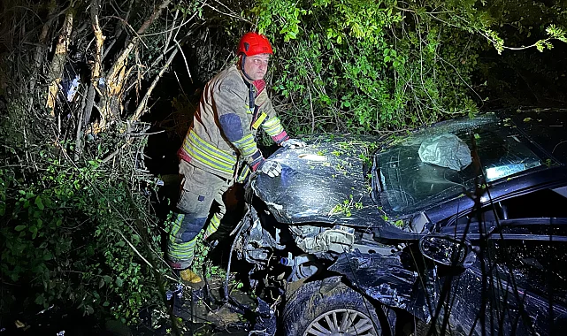 Düzce'de otomobil dereye yuvarlandı: 1 yaralı