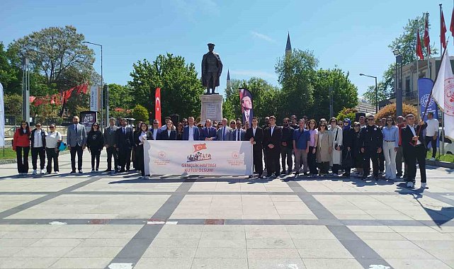 Edirne'de Gençlik Haftası etkinlikleri renkli görüntülere sahne oldu