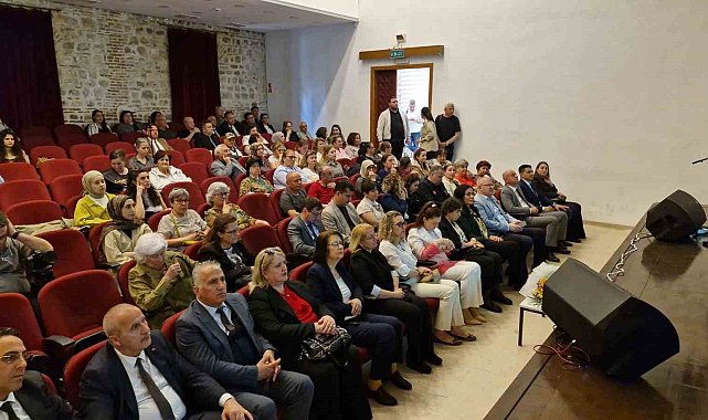 Edirne'de koruyucu aile tanıtımı türküler eşliğinde yapıldı