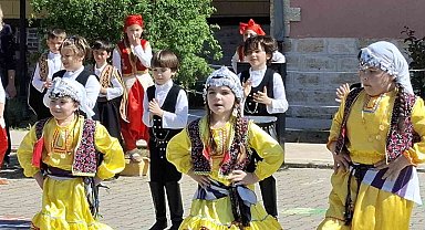 Edirne'de minik öğrencilerin gösterileri hayran bıraktı