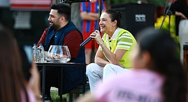 Efes Selçuk'ta Başkan Sengel gençlerle 'açık mikrofon' söyleşisinde