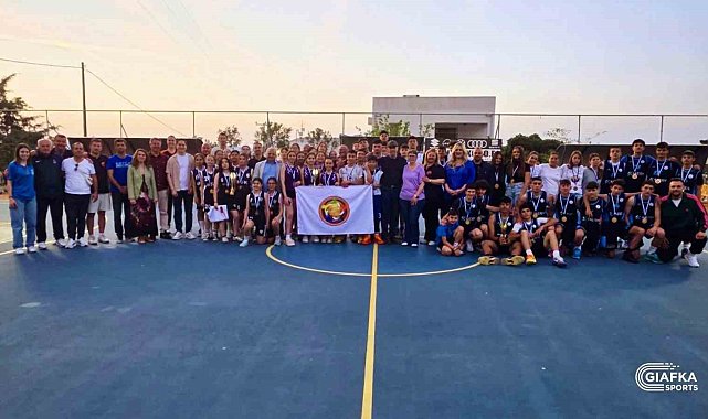 Ege Dostluk Turnuvası şampiyonu Denizli Büyükşehir oldu