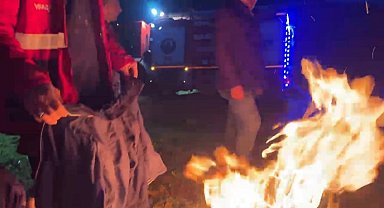 Elazığ'da yangına giden itfaiye aracı çamura saplandı