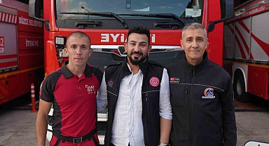 Enkaz altında kurulan kardeşlik
