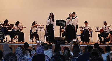Erzincan Gençlik Merkezlerinde gençlik konseri coşkusu