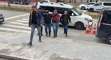 Erzurum'da 1 kişiyi öldürüp 1 kişiyi vuran şüpheli adliyeye sevk edildi