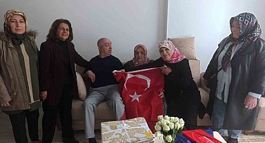 Erzurum'da Anneler Günü'nde duygu dolu vefa ziyareti