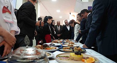 Erzurum'da "Liseler Arası Türk Mutfağı Yarışması" düzenlendi
