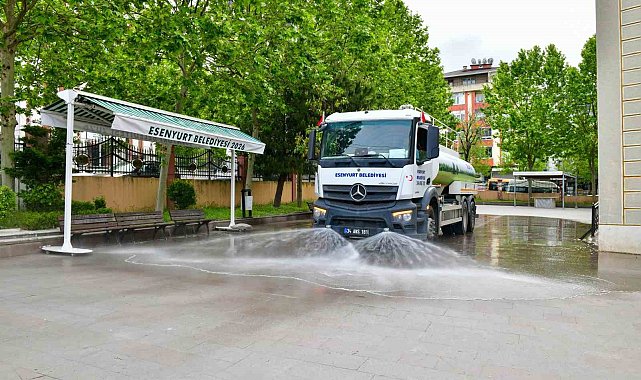 Esenyurt'ta bayram öncesi kapsamlı temizlik seferberliği
