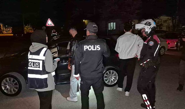 Eskişehir'de asayiş uygulamasında 298 şahıs ve 114 araç sorgulandı