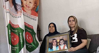 Evlatlarını Reyhanlı patlamasında kaybeden anne ve kızı 13 yıldır aynı acıyla yaşıyor
