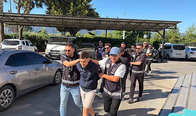 Fethiye Belediye Başkanı Karaca'ya silahlı saldırı soruşturmasında 5 kişi adliyede sevk edildi