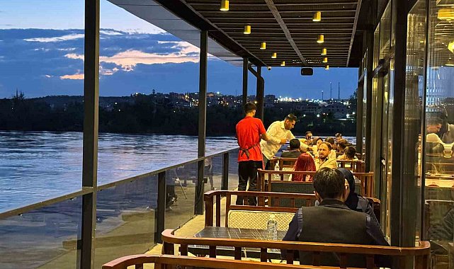 Fırat Nehri ziyaretçilerin uğrak noktası haline geldi