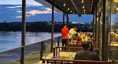 Fırat Nehri ziyaretçilerin uğrak noktası haline geldi