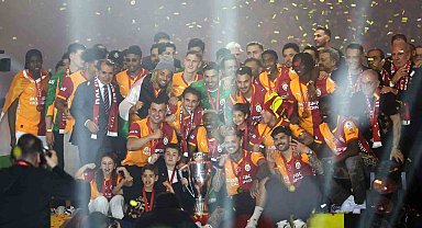 Galatasaray ligi 77 puanla şampiyon olarak tamamladı