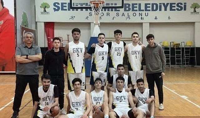 Gaziantep Kolej Vakfı Şampiyonluğa doymuyor