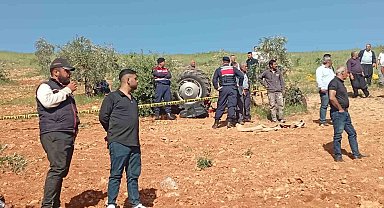 Gaziantep'te devrilen traktörün sürücüsü hayatını kaybetti