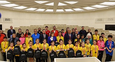 Gaziantep'te Başkan Şahin sporcularla bir araya geldi