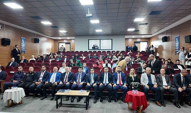 Gediz'de bilim rüzgarı: Uluslararası sosyal bilimler kongresi kapılarını açtı