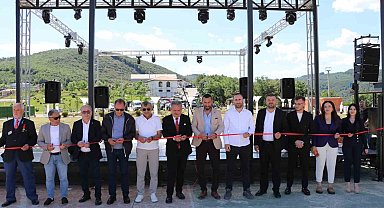 Gençlerin mutluluklarına ortak olacak