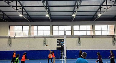 Gençlik Haftası'nda tribünler doldu: Kaymakam Tutal'dan genç sporculara destek