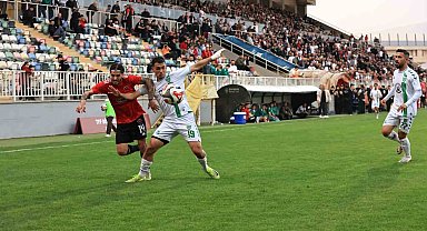 Gölcükspor, 5 yıl aradan sonra TFF 3. Lig'e yükseldi