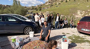 Güzelyurt'ta şekerli mezarlık ziyareti geleneği sürüyor