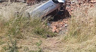 Hatay'da motosiklete çarpan otomobil takla attı: 1 ölü, 1 yaralı