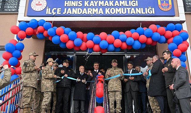 Hınıs'ta jandarma hizmet binası törenle açıldı