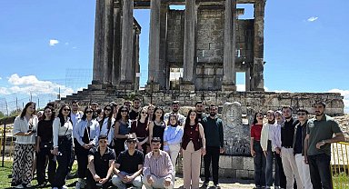 Hisarcık MYO öğrencileri Aizanoi Antik Kenti'ni gezdi