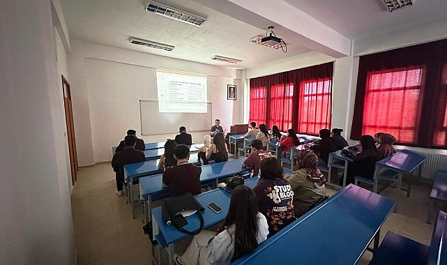 Hisarcık MYO'da "Danışman-Öğrenci Paylaşım Saatleri" etkinliği