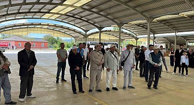 Hisarcık'lı hacı adayları kutsal topraklara dualarla uğurlandı