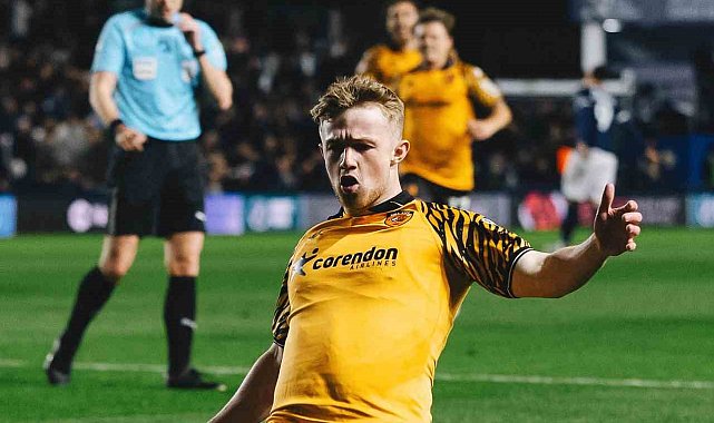 Hull City, play-off finaline yükseldi