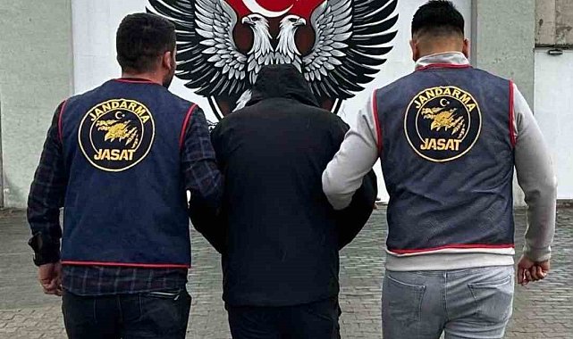 Iğdır'da 15 yıl hapis cezası bulunan kaçakçılık zanlısı yakalandı