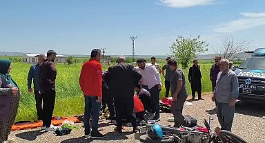 İki motosiklet çarpıştı: 2 yaralı